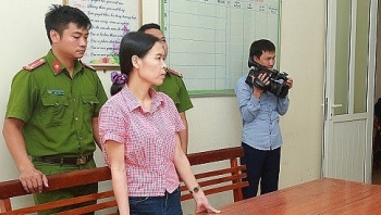 Hà Tĩnh: Khởi tố cô giáo lừa đảo xin việc chiếm đoạt tài sản