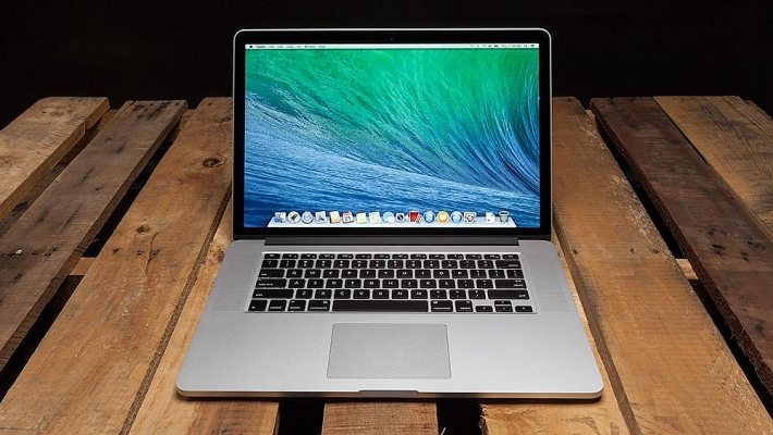 laptop macbook pro 15 inch duoc mang len may bay tu ngay 1511