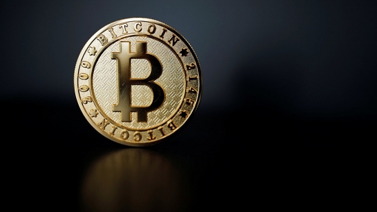Giá Bitcoin hôm nay 3/1: Tiếp tục tạo kỉ lục, vượt mốc 30.000 USD