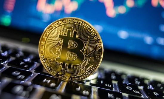 Giá Bitcoin hôm nay 19/1/2022: Gắng gượng giữ mức giá 42.000 USD