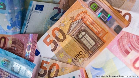 Tỷ giá Euro hôm nay 21/1/2022: Đà giảm kéo dài