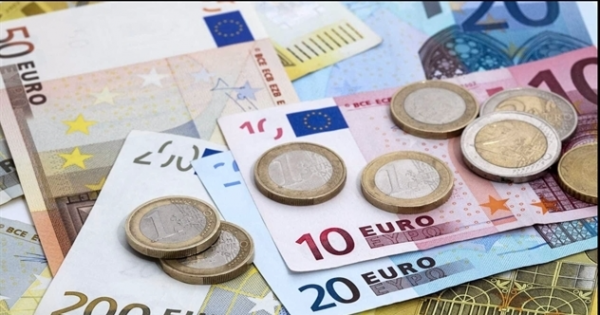 Đồng Euro giảm xuống mức thấp kỷ lục trong vòng gần 2 năm qua