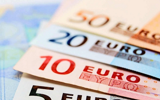 Tỷ giá Euro hôm nay 8/3/2022: Đa số các ngân hàng quay đầu