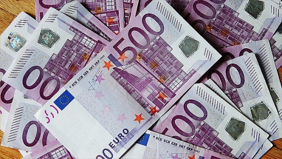 Tỷ giá Euro hôm nay 15/3/2022: Nối dài đà tăng