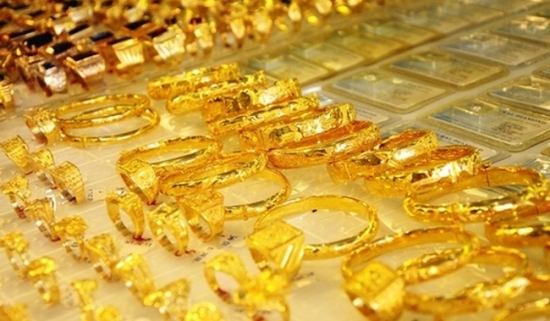 Giá vàng hôm nay 31/10: Vàng trong nước tiếp tục giữ giá ở mức cao