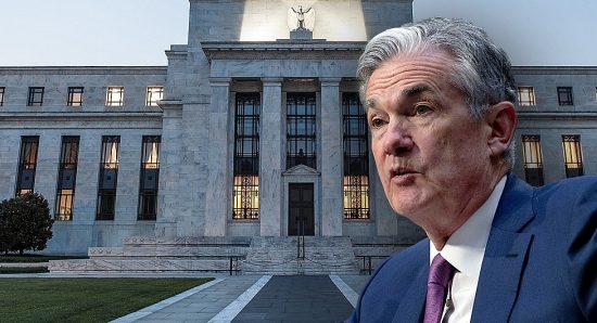 Fed công bố một lệnh cấm sở hữu cổ phiếu, trái phiếu cá nhân