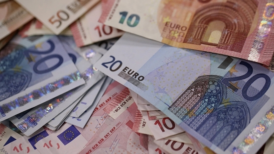 Tỷ giá Euro hôm nay 30/10/2021: Đồng loạt giảm phiên cuối tuần