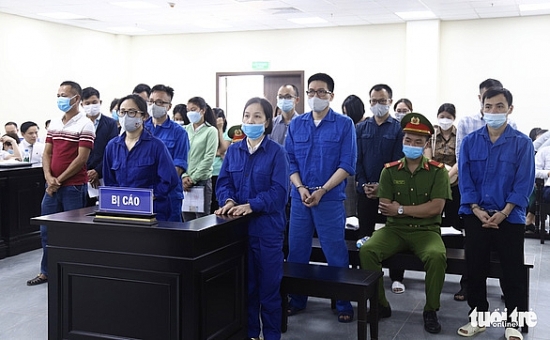 Nhiều cán bộ của các Ngân hàng PvcomBank, VietABank, NCB hầu toà trong vụ siêu lừa Nguyễn Thị Hà Thành