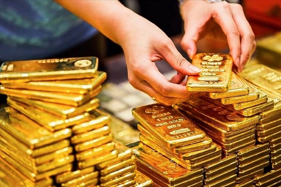 So sánh giá vàng hôm nay 8/3: Vàng SJC tăng lên 73,1 triệu đồng/lượng