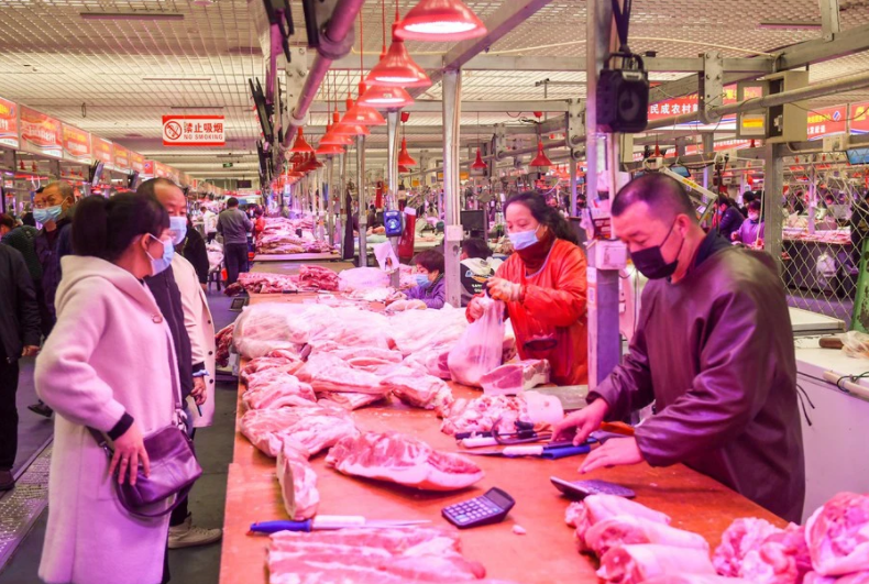 Trung Quốc tăng cường dự trữ để bình ổn giá thịt heo