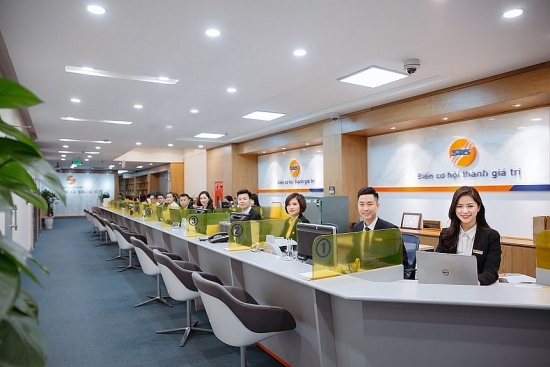 Chủ tịch Đỗ Quang Vinh được mua 6 triệu cổ phiếu SHS với giá thấp hơn 33% thị giá trên sàn