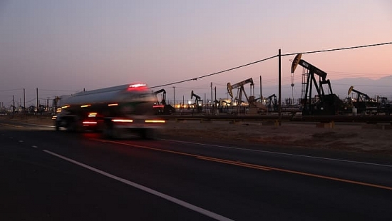 Mặc giá dầu giảm, Mỹ vẫn giải phóng kho dự trữ dầu thô và thậm chí có thể xả thêm