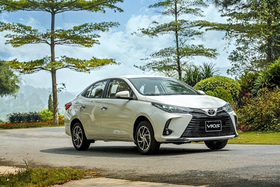 Sở hữu xe “quốc dân” Toyota Vios 2021 với giá bình dân