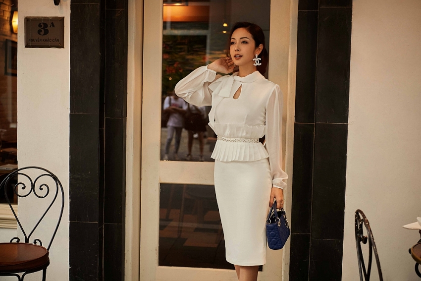 Hoa hậu Jennifer Phạm thời thượng trong bộ hình mới