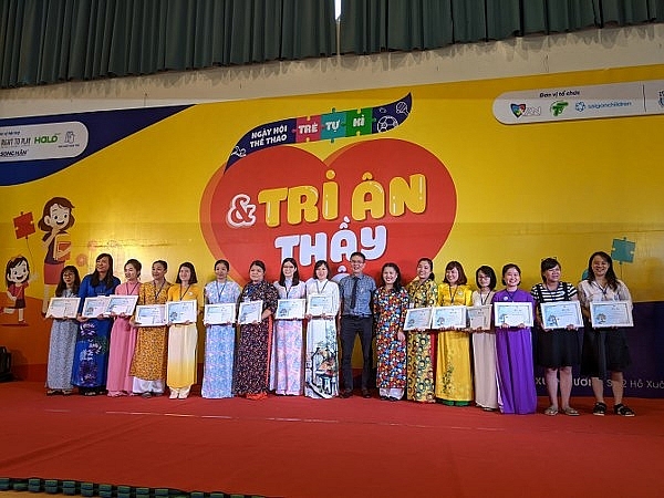 Hơn 350 trẻ tự kỷ hào hứng tham gia hội thao mừng ngày Nhà giáo Việt Nam 20/11