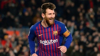 Messi nhận lương cao gần gấp đôi C.Ronaldo