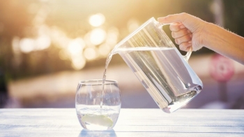 Sự thật “uống nước nhiều” có tốt cho cơ thể?