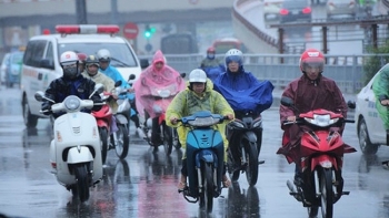 Dự báo thời tiết ngày 2/4: Hà Nội chuyển lạnh, có mưa rải rác