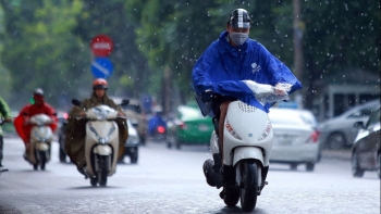 Dự báo thời tiết ngày 16/4: Hà Nội mưa rào rải rác