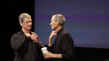 Steve Jobs thuyết phục Tim Cook gia nhập Apple như thế nào?