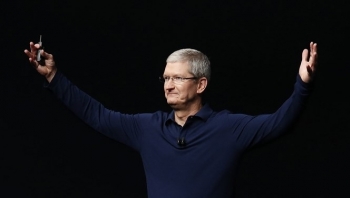 Chặng đường Tim Cook chứng minh tài lãnh đạo của mình khi đưa Apple trở thành công ty 1000 tỷ USD đầu tiên