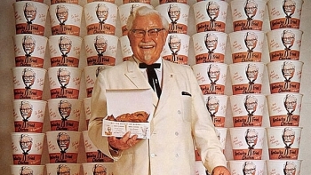 Cuộc đời sóng gió của người khai sinh thương hiệu KFC