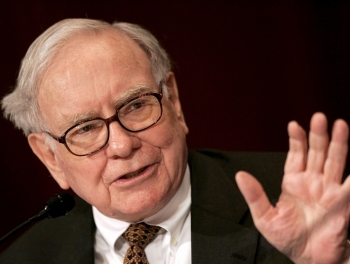 Tỷ phú Warren Buffett khuyên sinh viên muốn thành công hãy chăm sóc“trí óc và cơ thể”