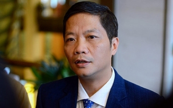 Bộ trưởng Trần Tuấn Anh xin lỗi vụ lấy xe công đi đón người nhà ở sân bay