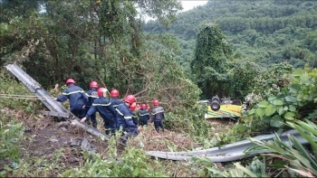 Xe khách rơi xuống vực ở đèo Hải Vân là xe chở sinh viên ở Kiên Giang đi thực tập
