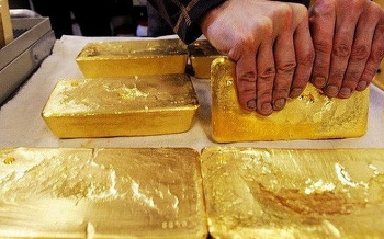 Cập nhật giá vàng cuối ngày 3/1: Vàng tăng “phi mã” qua ngưỡng 43 triệu đồng/lượng