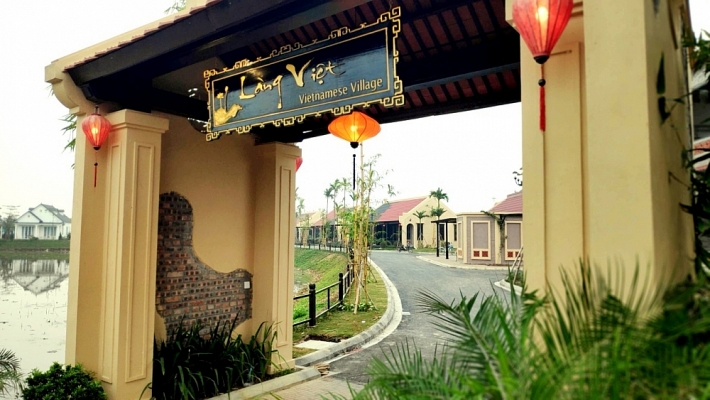 vuon vua resort villas chinh thuc dua khu lang viet voi cac biet thu hong lien vao hoat dong