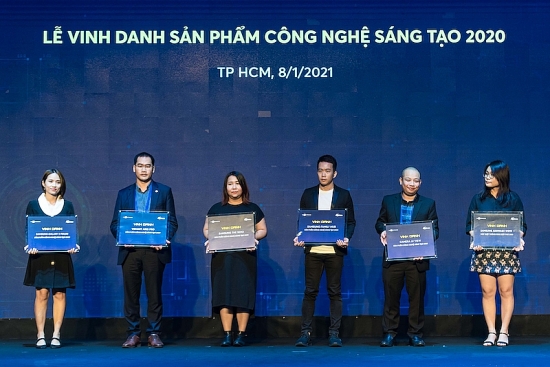 Vsmart - Thương hiệu điện thoại Việt xuất sắc nhất Tech Awards 2020