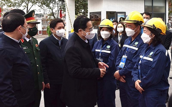 Thủ tướng Phạm Minh Chính thăm, chúc Tết công nhân, người lao động ngành than