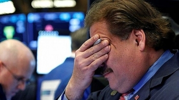 Chứng khoán Mỹ ngày 24/2: Thị trường đỏ lửa, Dow Jones “bốc hơi” hơn 1.000 điểm