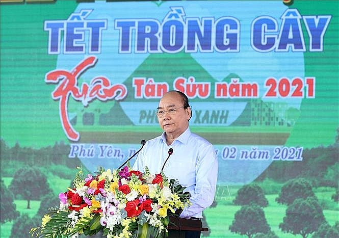 Thủ tướng Nguyễn Xuân Phúc tham dự 'Tết trồng cây' xuân Tân Sửu