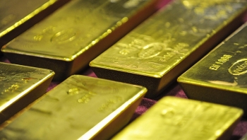 Cập nhật giá vàng cuối ngày 15/3: Vàng SJC mất đến 1,7 triệu đồng/lượng so với cuối tuần trước