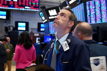 Vì sao nhà đầu tư dài hạn không nên bán cổ phiếu khi thị trường chứng khoán đang hoảng loạn?