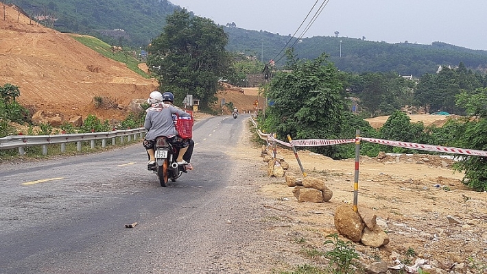 da nang du an tu nhan xay cau vuot tren hanh lang atgt quoc lo 14g