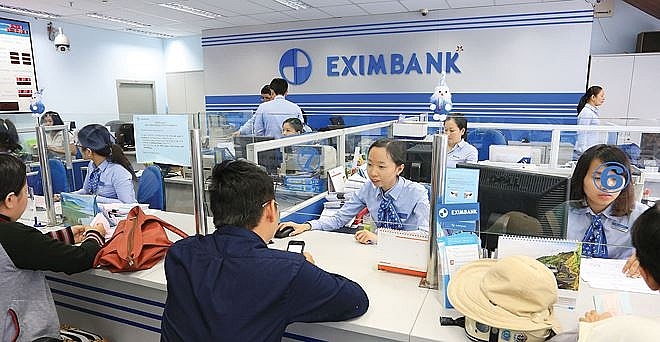 smbc dang be tac trong viec tham gia tai co cau eximbank