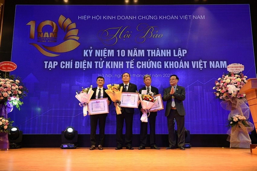Tạp chí điện tử Kinh tế Chứng khoán Việt Nam: 10 năm xây dựng và phát triển