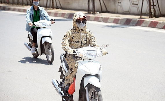 du bao thoi tiet ngay 166 ha noi chieu toi va dem co mua rao va dong ngay nang nong