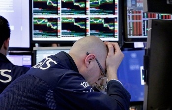 Chứng khoán Mỹ ngày 11/6: Giới đầu tư “tháo chạy”, Dow Jones “bốc hơi” gần 1.900 điểm