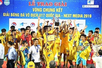 U17 Thanh Hoá lần đầu vô địch giải U17 Quốc Gia: "Phần thưởng không từ trên trời rơi xuống"