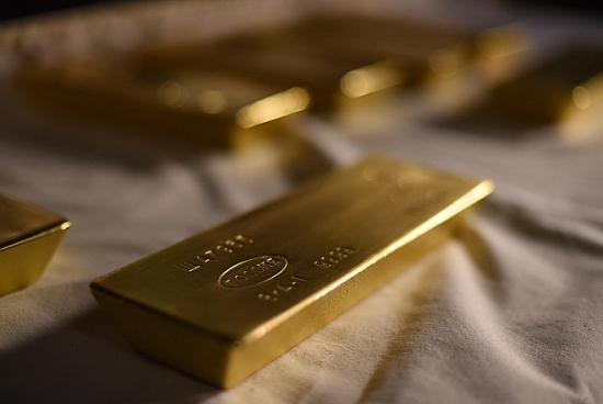 Giá vàng hôm nay 30/7/2020: Đồng USD "lao dốc", vàng tiếp tục vọt tăng