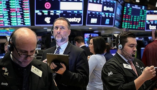 Chứng khoán Mỹ ngày 30/7: Liên tiếp trồi sụt, Dow Jones mất hơn 220 điểm