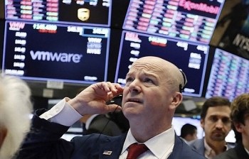 Chứng khoán Mỹ ngày 31/7: Sắc đỏ bao trùm, Dow Jones “bốc hơi” gần 334 điểm