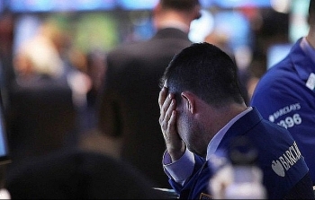Chứng khoán Mỹ ngày 23/8: Căng thẳng leo thang, Dow Jones mất hơn 623 điểm