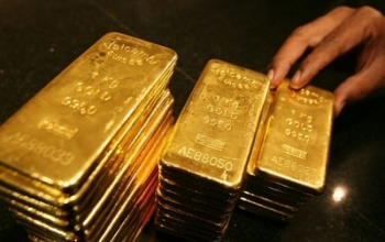 Cập nhật giá vàng mới nhất 18h ngày 26/8: Vàng đảo chiều giảm tới 350 ngàn đồng/lượng so với phiên sáng