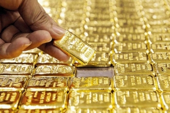 Cập nhật giá vàng mới nhất chiều ngày 30/8:Tiếp tục suy yếu, nhà đầu tư lo ngại vàng "hết nóng"