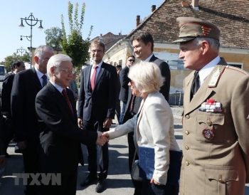 Tổng Bí thư thăm thành phố Szentendre của Hungary